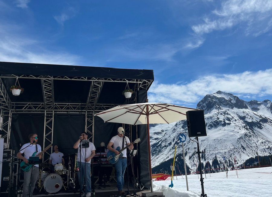 Fulminantes Saisons-Finale in der Mohnefluh, Hotel Oberlech