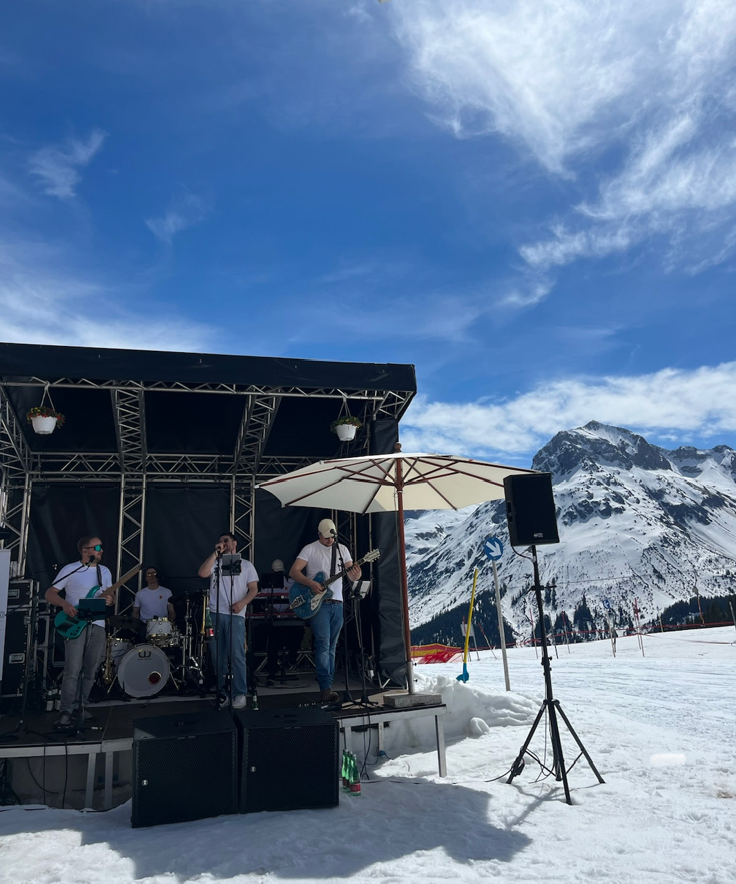 Fulminantes Saisons-Finale in der Mohnefluh, Hotel Oberlech